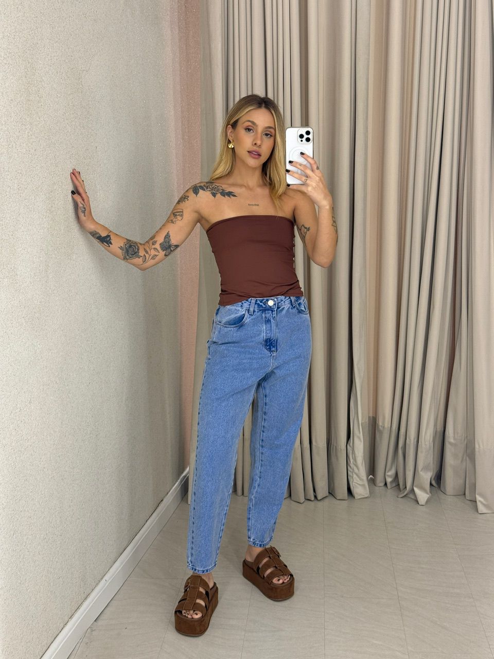 BLUSA ALINE TOMARA QUE CAIA Marrom