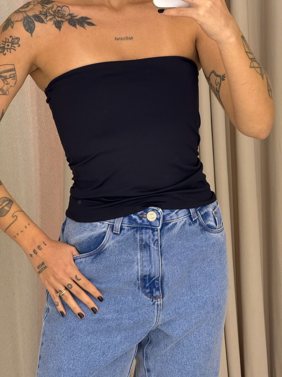 BLUSA ALINE TOMARA QUE CAIA Preta