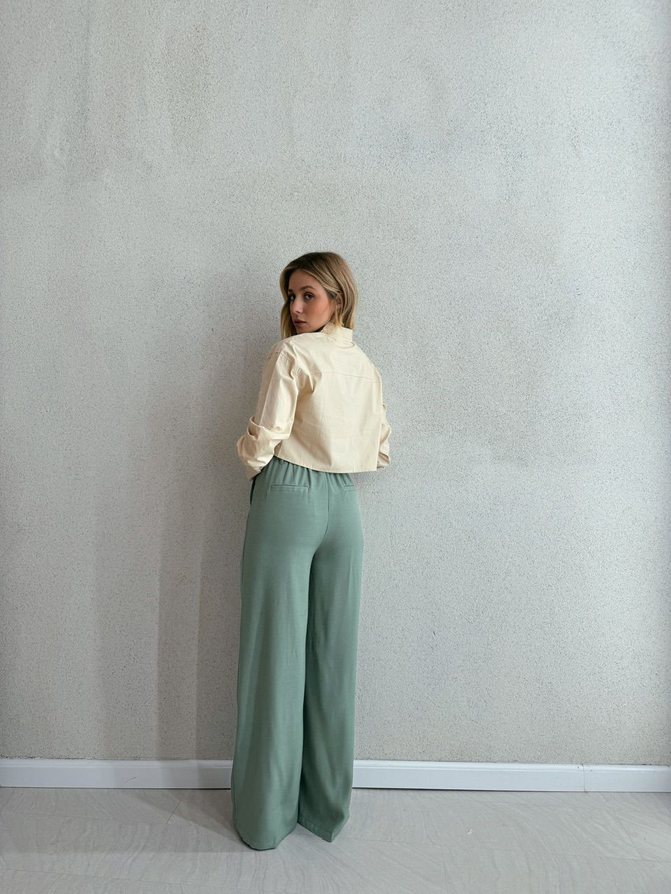 CALÇA CARLA PANTALONA VERDE