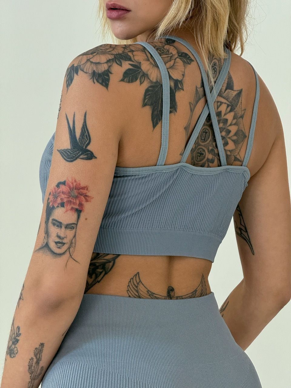 CONJUNTO TOP ALÇA SHORT CINZA
