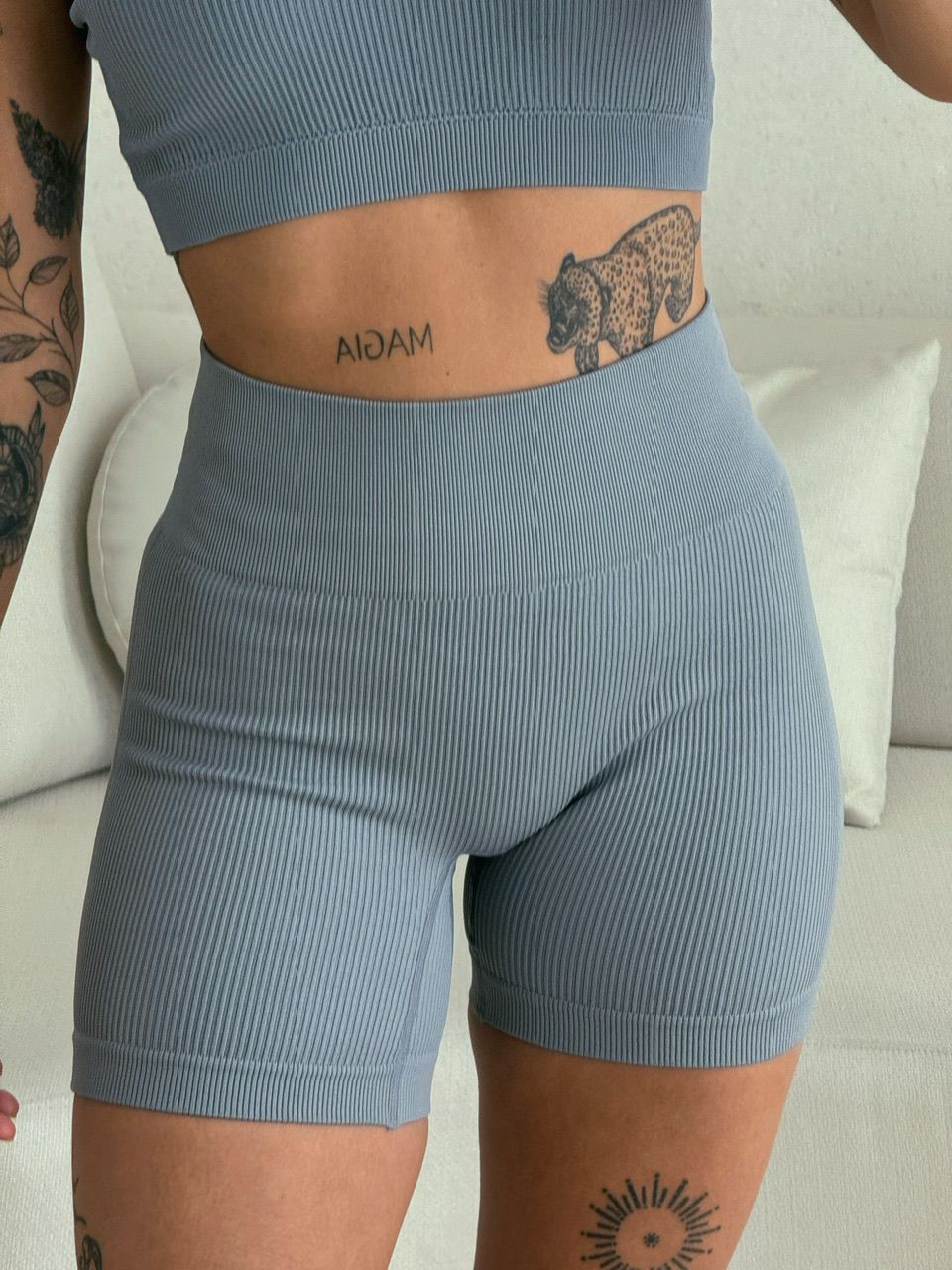 CONJUNTO TOP ALÇA SHORT CINZA