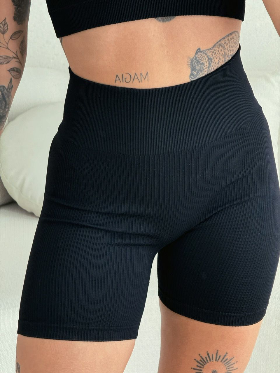 CONJUNTO TOP ALÇA SHORT PRETO