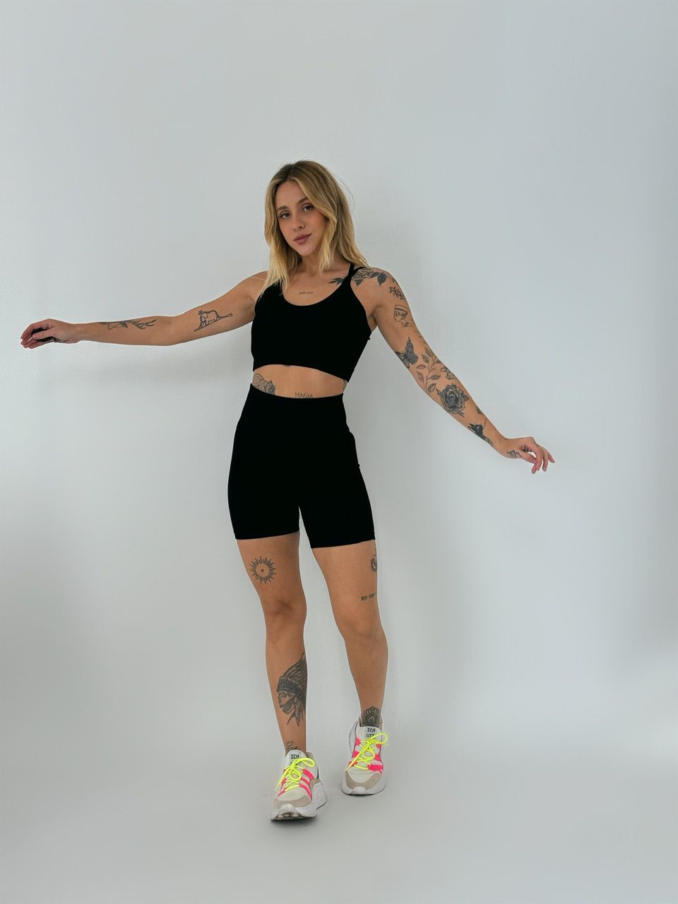 CONJUNTO TOP ALÇA SHORT PRETO - 0054000032 - CAROLLA FERRARO