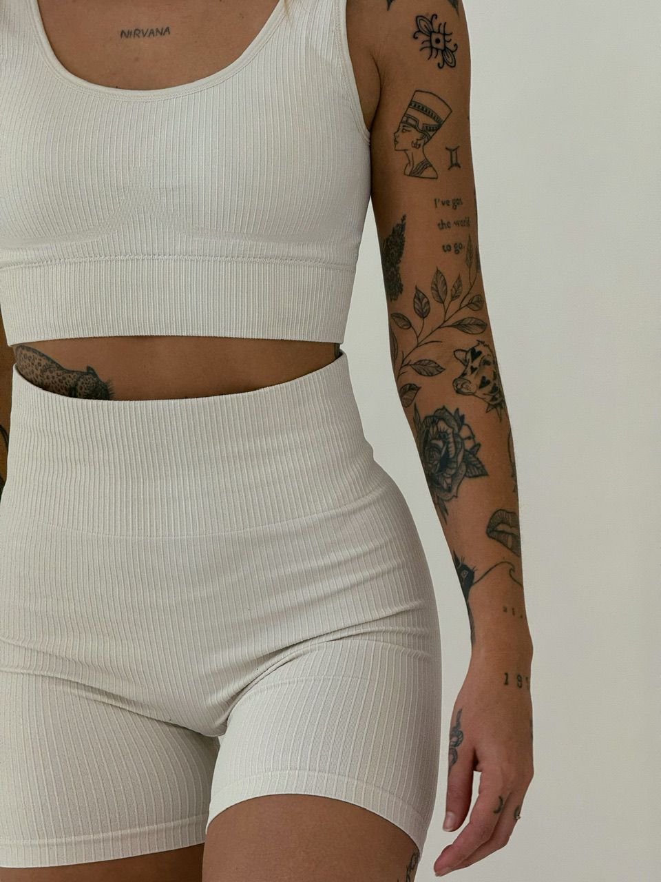 CONJUNTO TOP BOJO SHORT AREIA