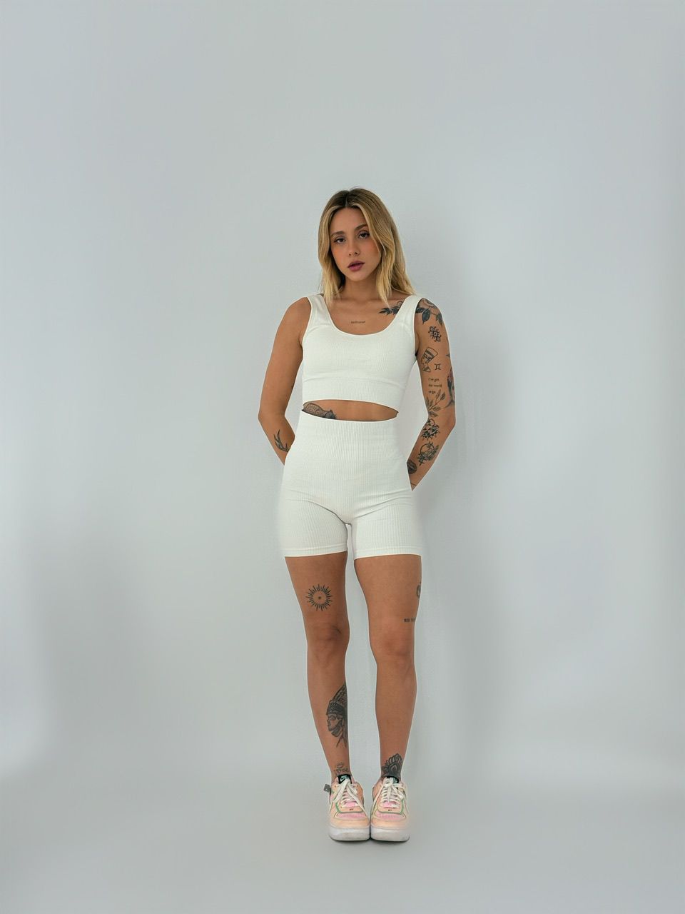 CONJUNTO TOP BOJO SHORT AREIA - 0053990110 - CAROLLA FERRARO
