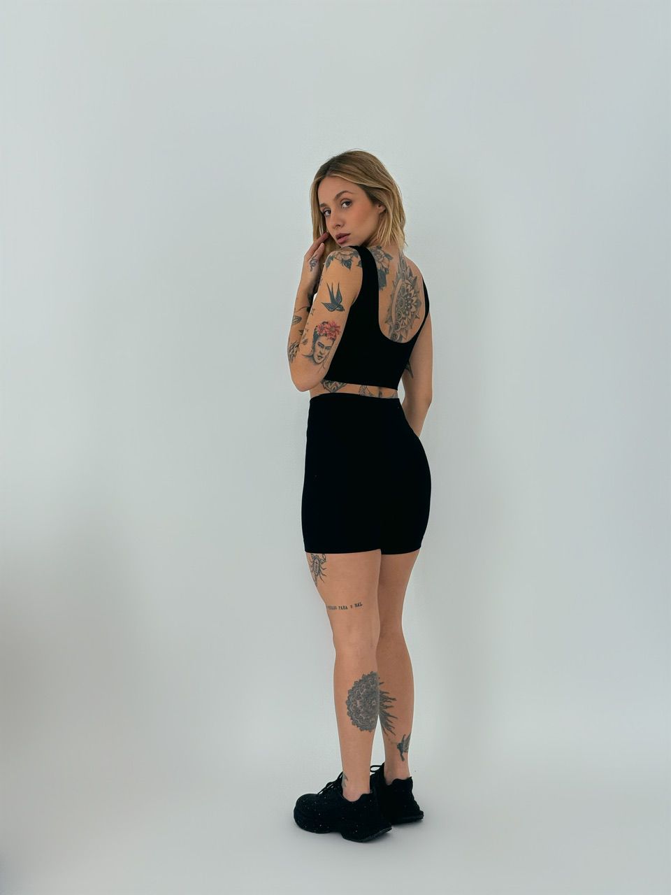 CONJUNTO TOP BOJO SHORT PRETO