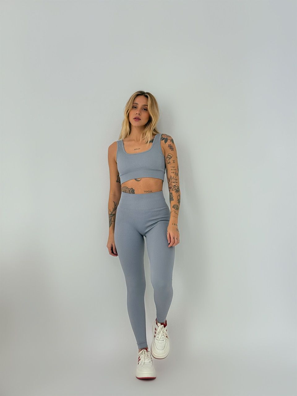 TOP FITNESS COM BOJO CINZA