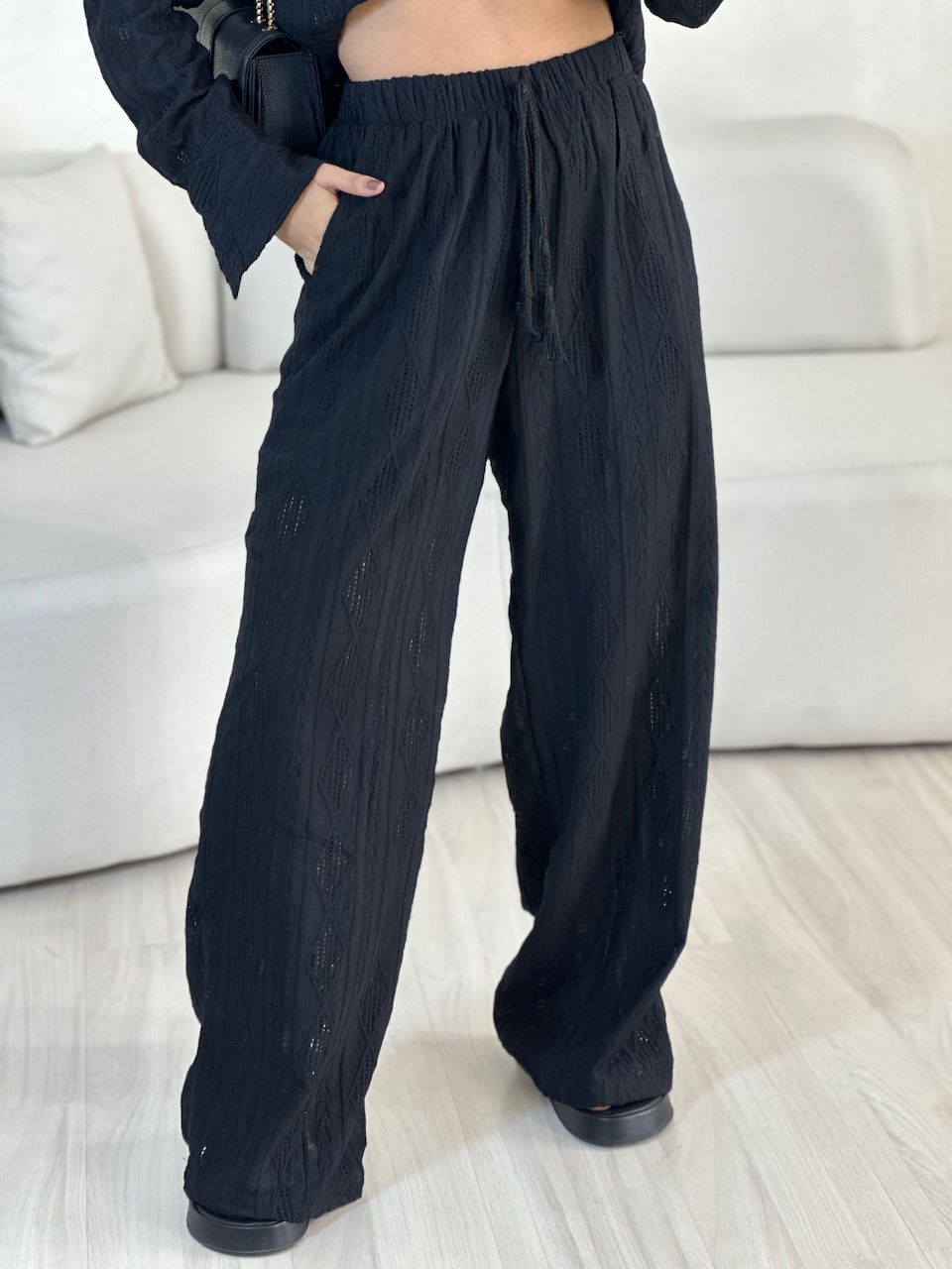 CALÇA ZOE BOHO PRETA - 0055200033 - CAROLLA FERRARO