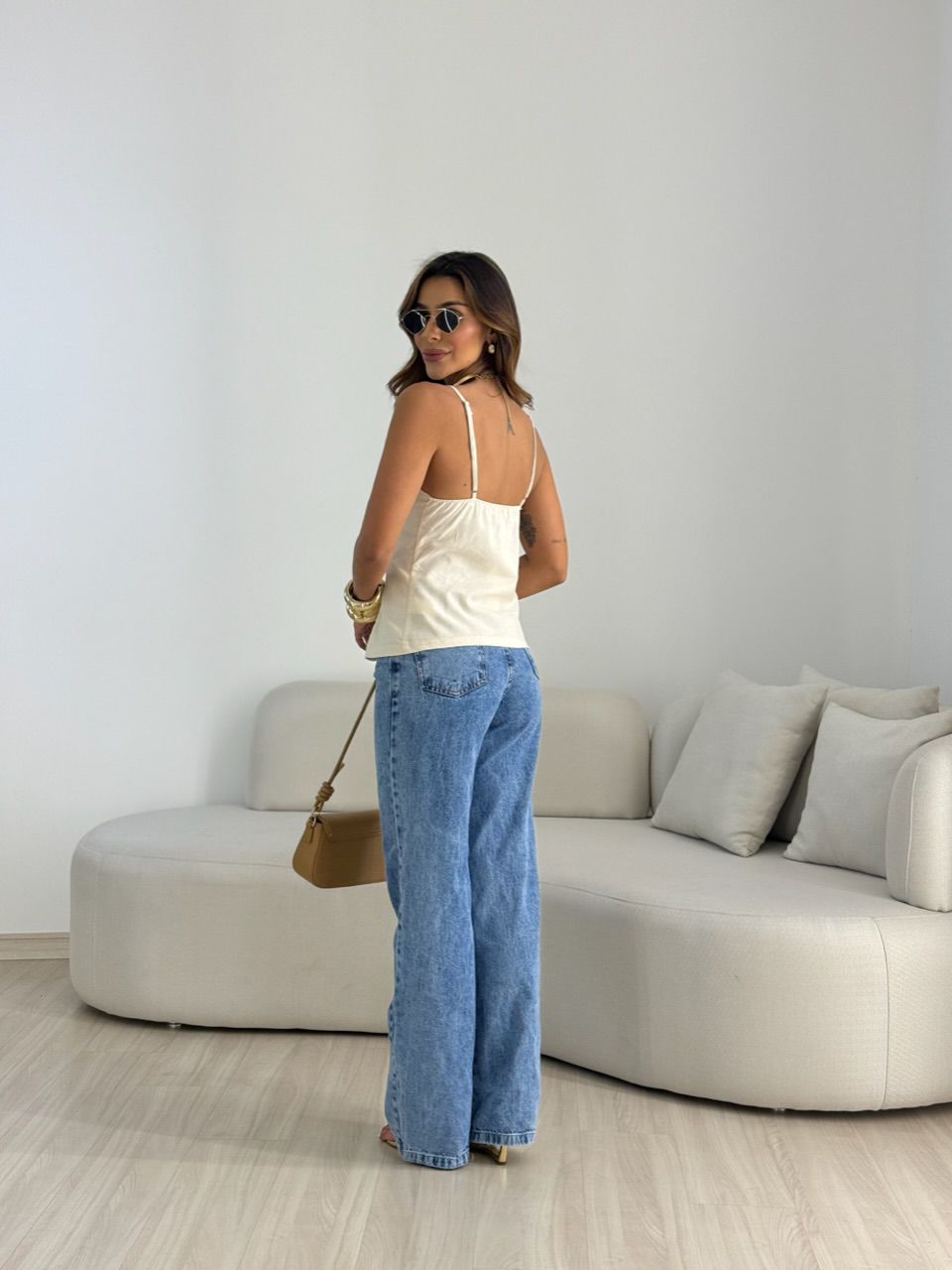BLUSA VALÉRIA BOTÕES AREIA