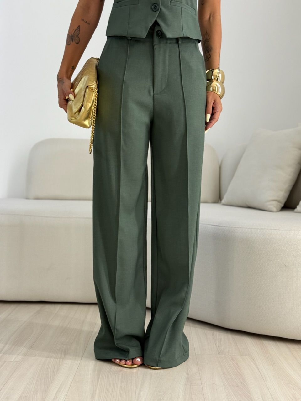 CONJUNTO ALICIA 02 COLETE VERDE MILITAR