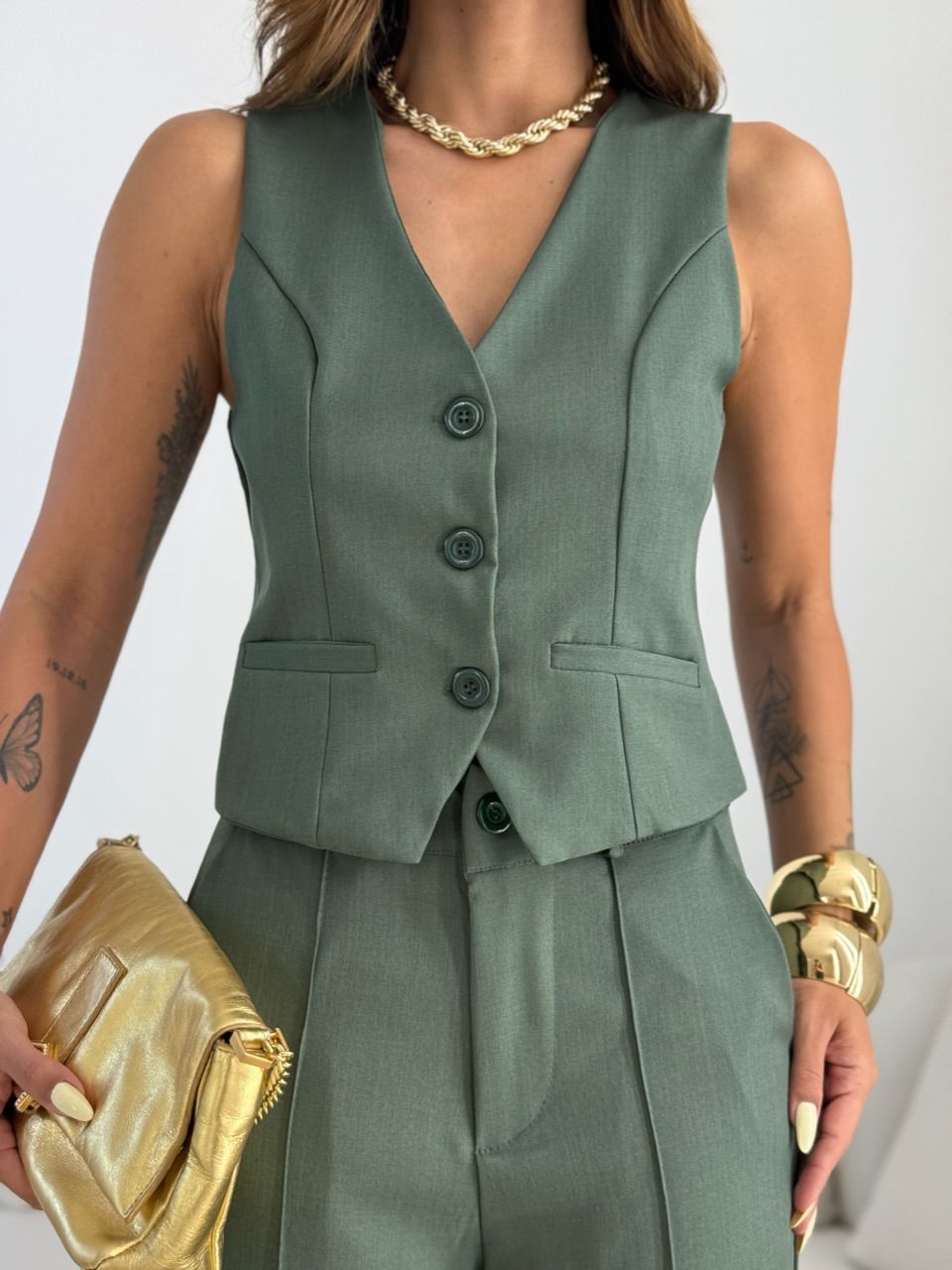 CONJUNTO ALICIA 02 COLETE VERDE MILITAR