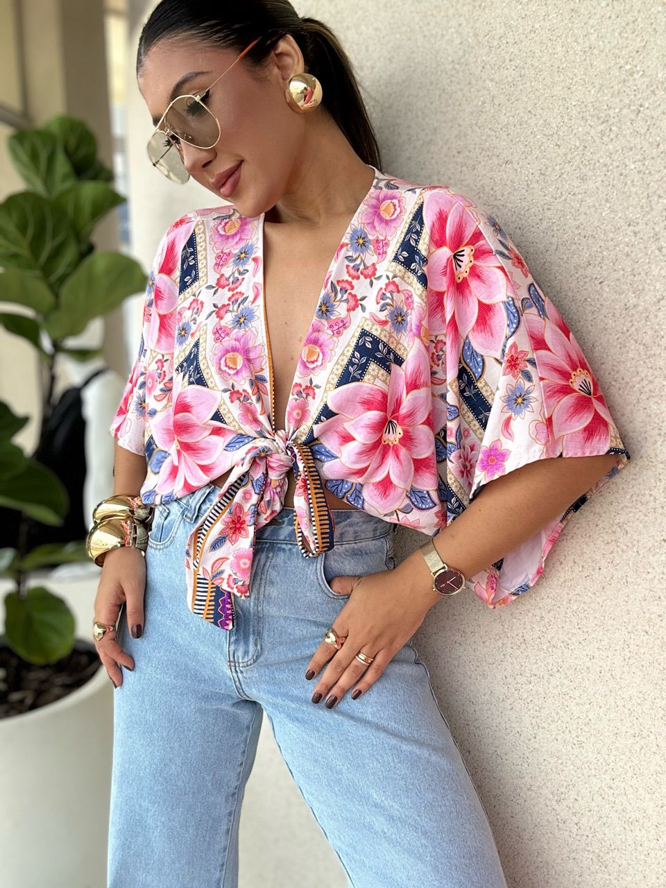 CROPPED FLORES AMARRAÇÃO OFF/ROSA - 0057150369 - CAROLLA FERRARO