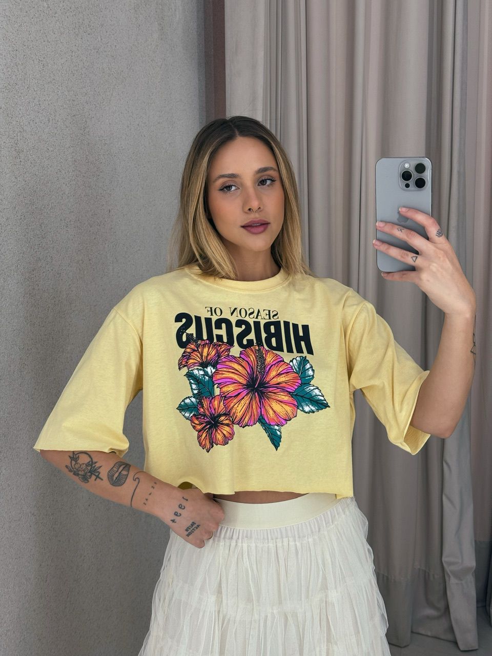 CROPPED HIBISCUS AMARELO - 0057170111 - CAROLLA FERRARO