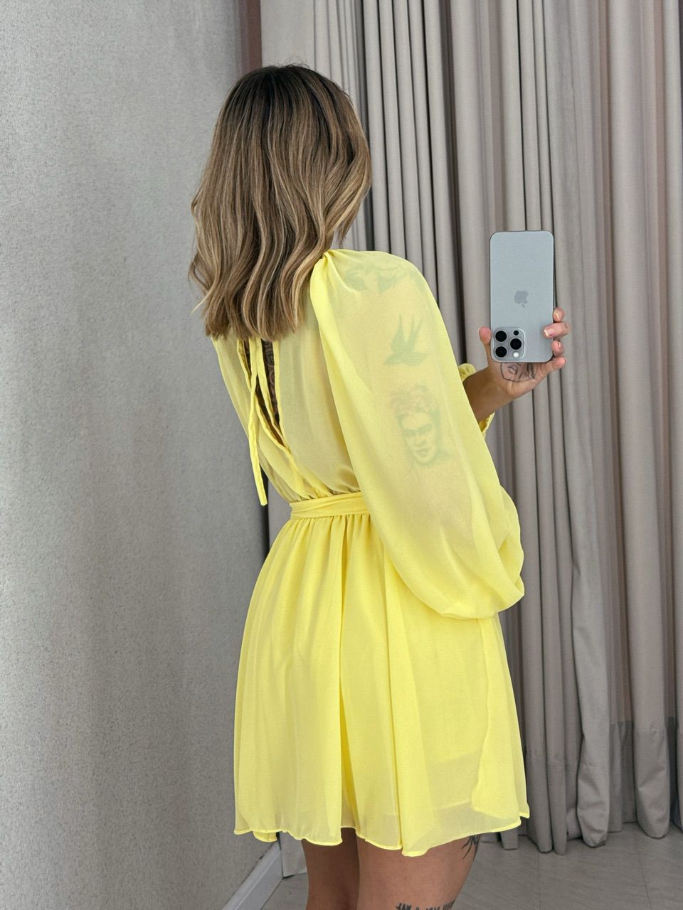 VESTIDO CINTIA DECOTE AMARELO