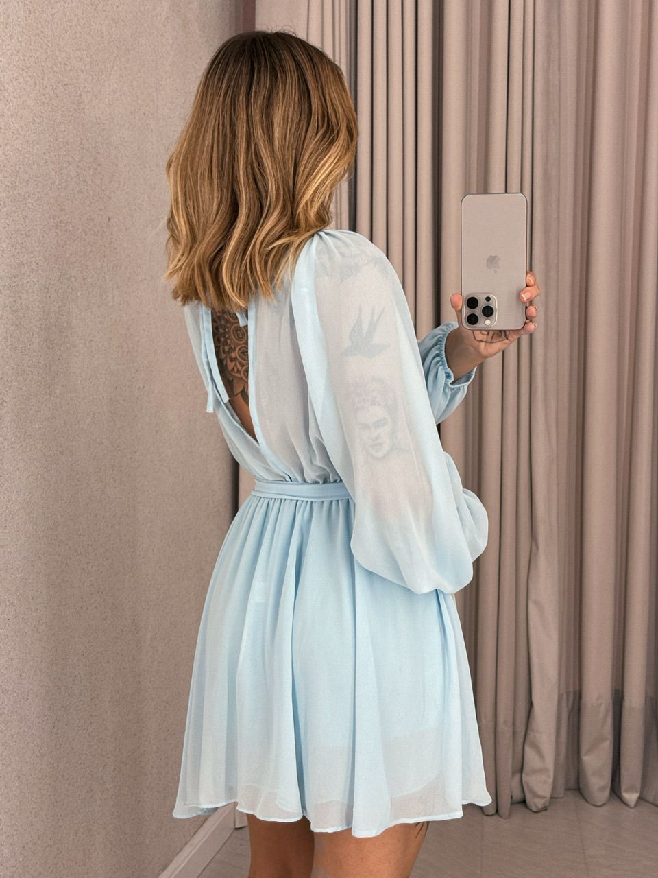 VESTIDO CINTIA DECOTE AZUL