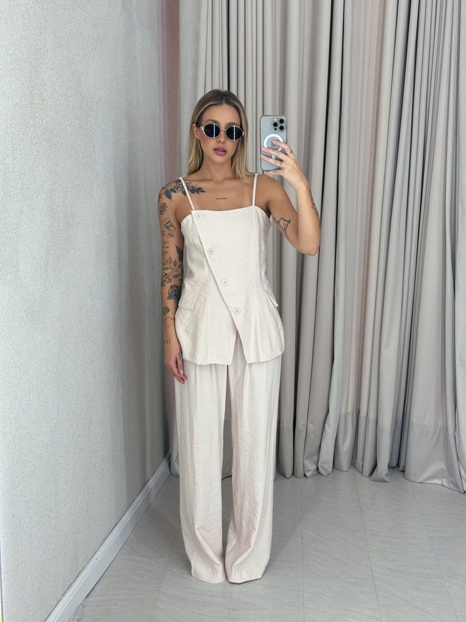 CONJUNTO CHARLENE BLUSA BOTÕES AREIA