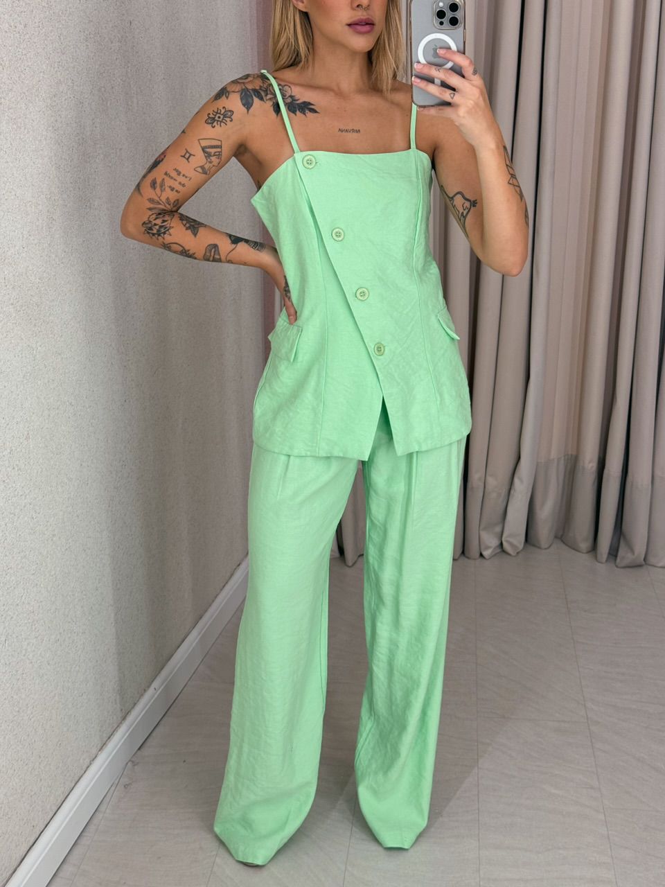 CONJUNTO CHARLENE BLUSA BOTÕES VERDE