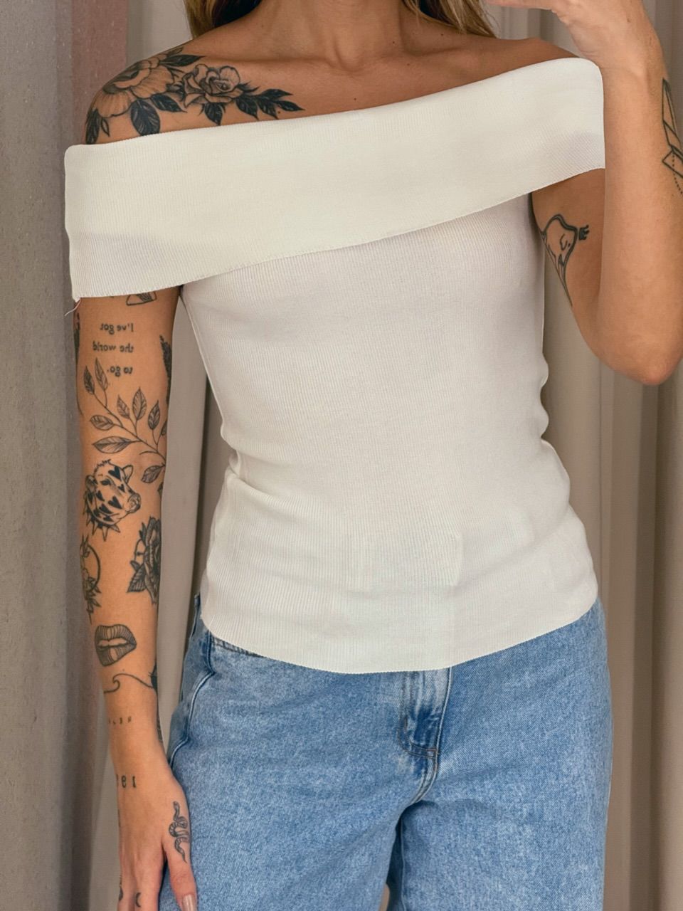 BLUSA ARIANA OMBRO A OMBRO OFF