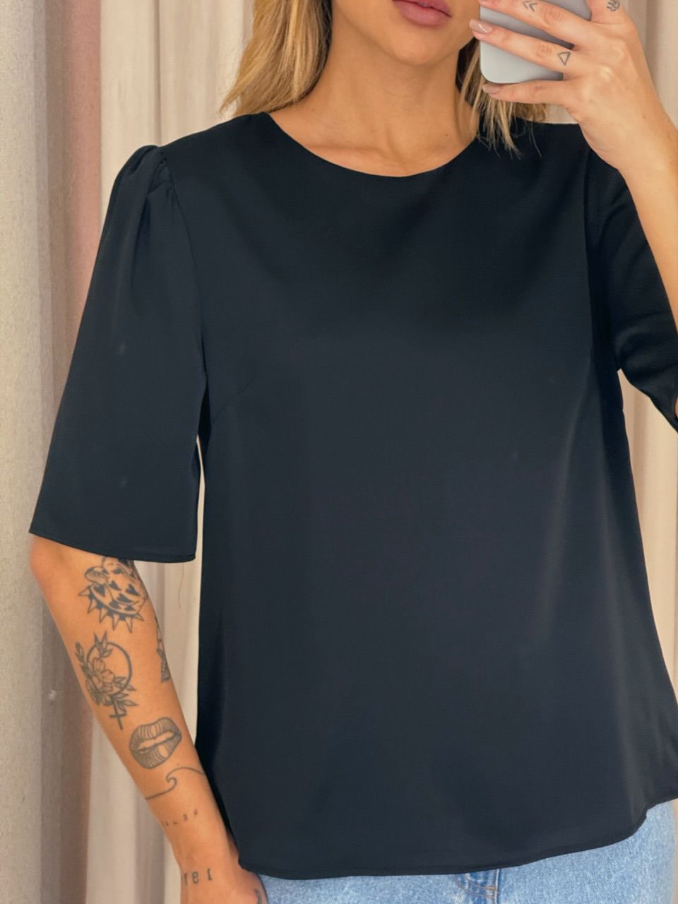 BLUSA KAREN BASIC PRETA