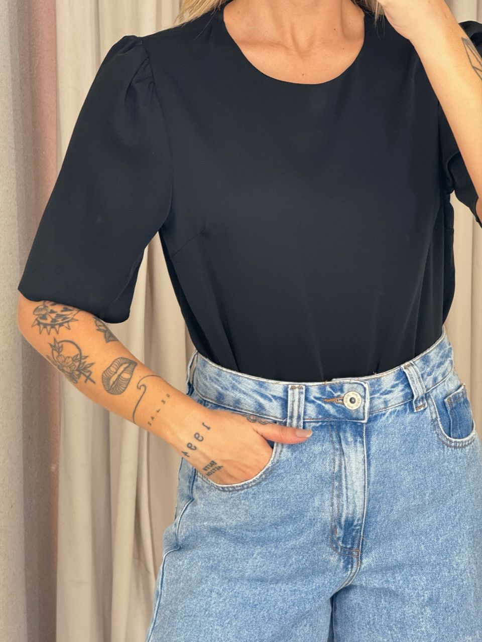 BLUSA KAREN BASIC PRETA