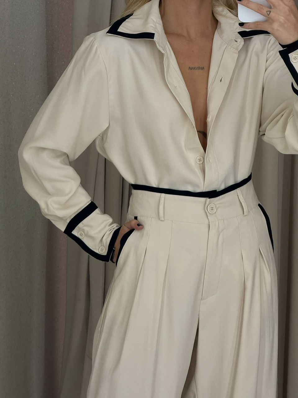 CONJUNTO ANA FLÁVIA CAMISA AREIA