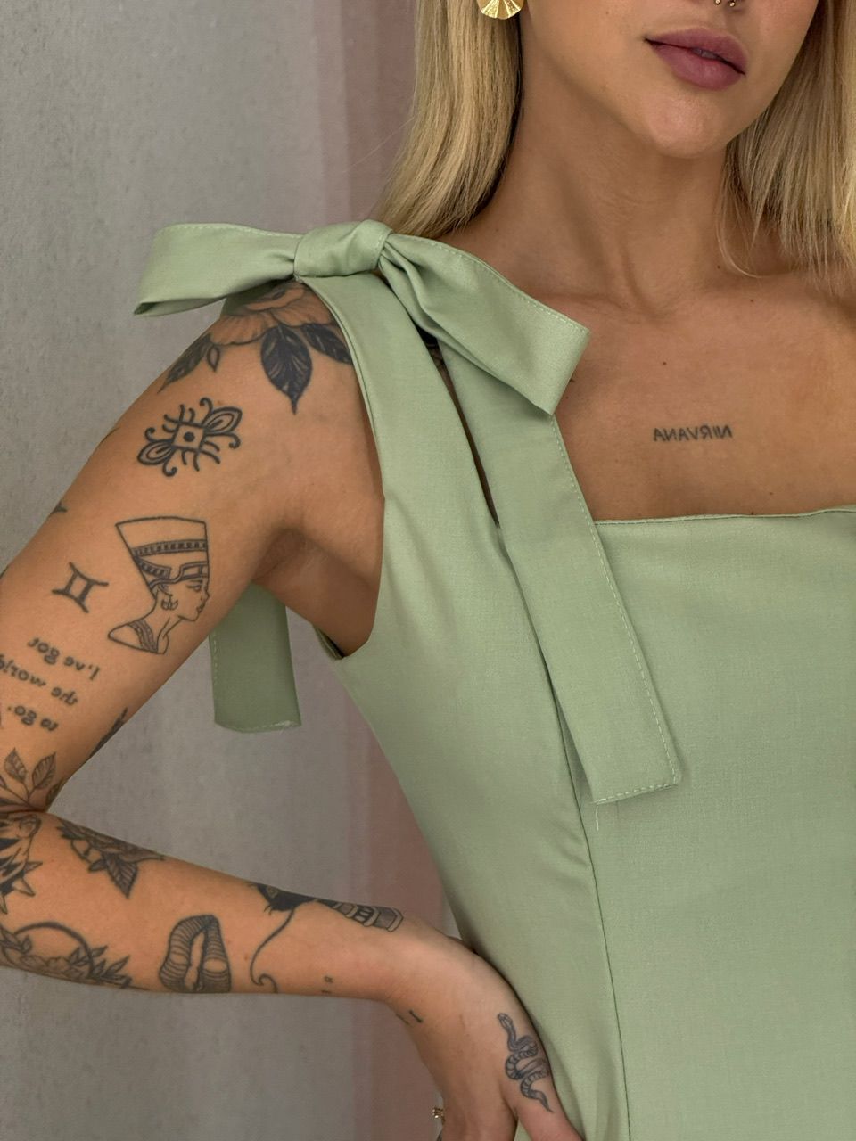 VESTIDO SAMANTA LAÇO PISTACHE