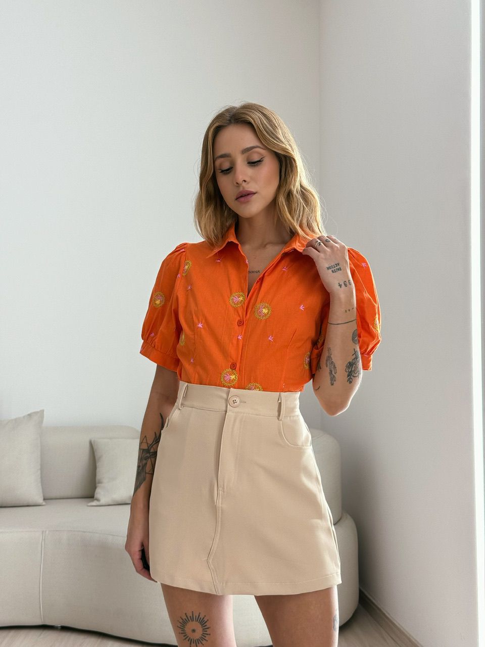 CAMISA MARIANE CURTA LARANJA - 0050890068 - CAROLLA FERRARO