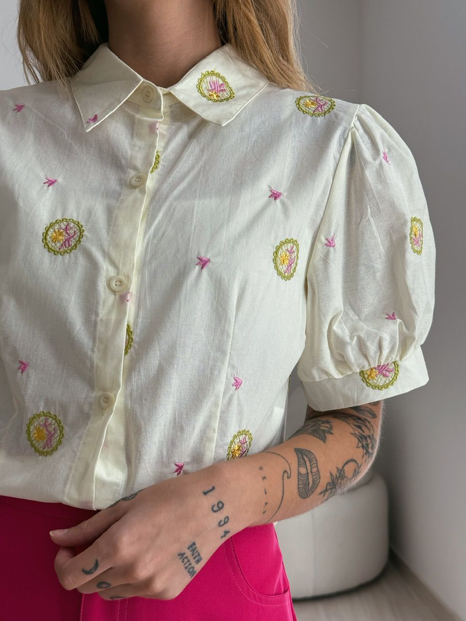 CAMISA MARIANE CURTA MARFIM