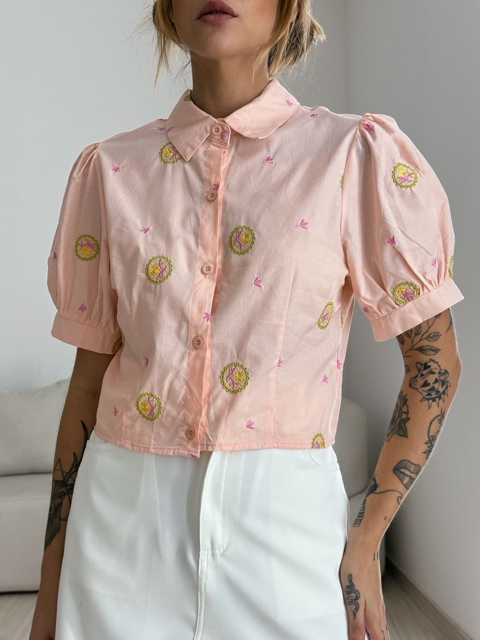 CAMISA MARIANE CURTA ROSA CLARO