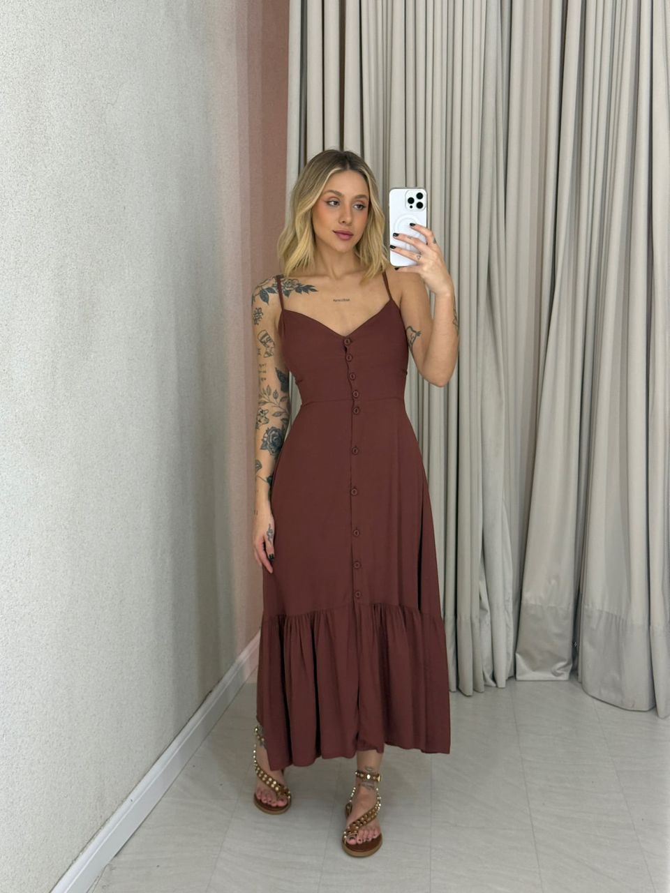 VESTIDO AMANDA ALÇA BOTÕES Marrom - 0063310054 - CAROLLA FERRARO