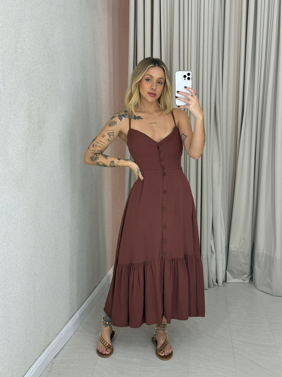 VESTIDO AMANDA ALÇA BOTÕES Marrom