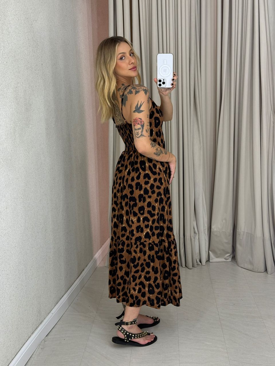VESTIDO AMANDA ALÇA BOTÕES Onça Escuro