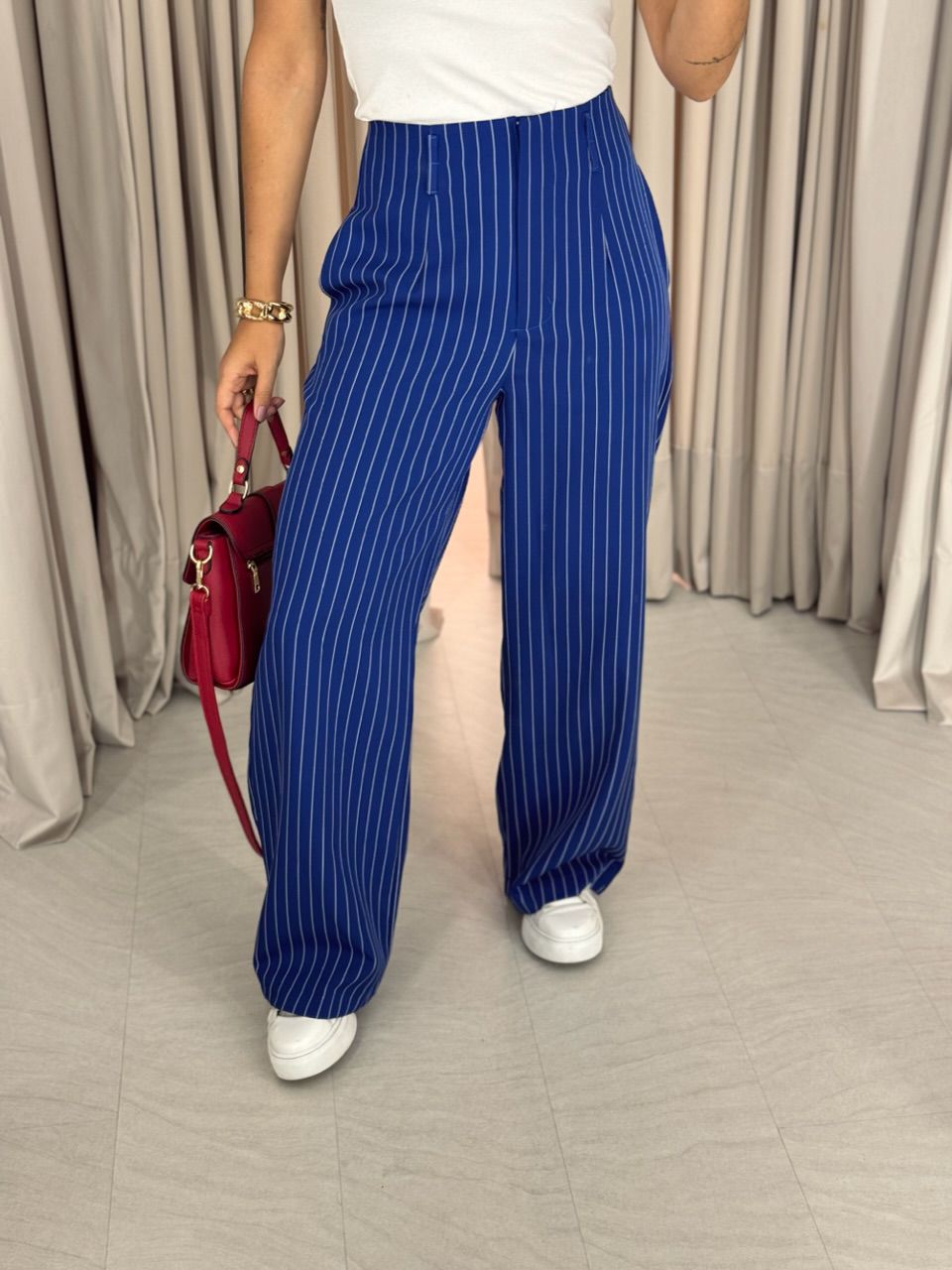 CALÇA RAFAELA RISCA DE GIZ AZUL - 0051960109 - CAROLLA FERRARO