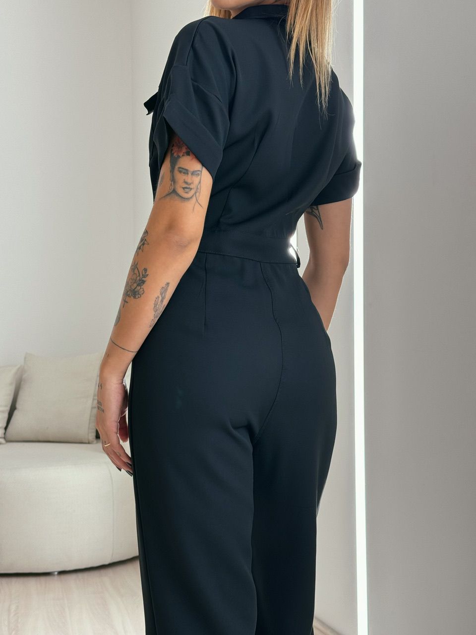 MACACÃO LUIZA BOTÕES PRETO