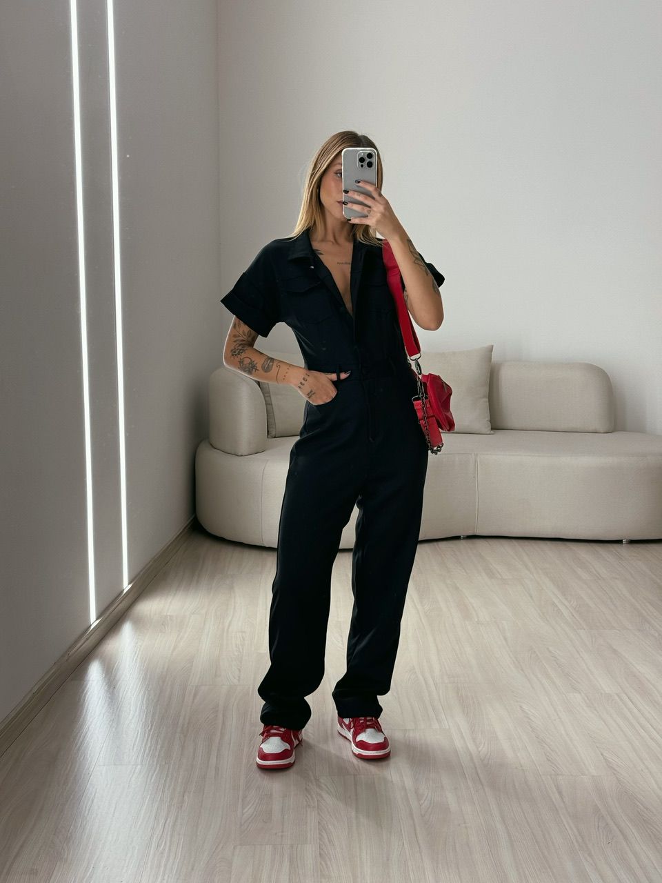MACACÃO LUIZA BOTÕES PRETO