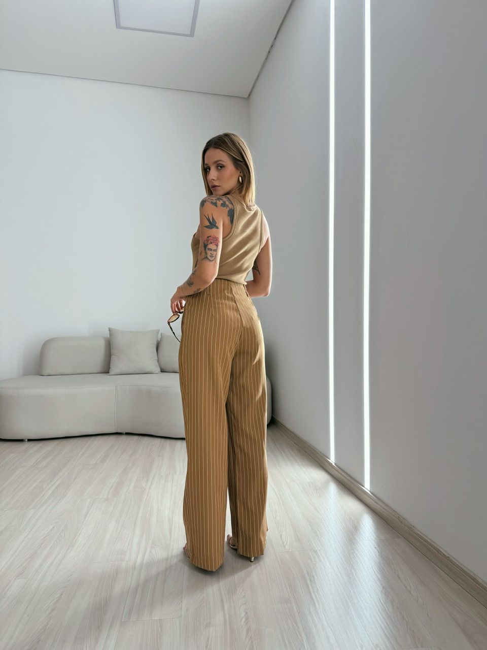 REGATA MARINA CANELADA NUDE