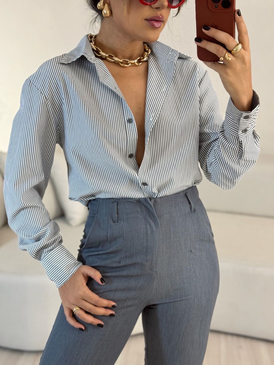 CAMISA ANA LUIZA LISTRADA CINZA