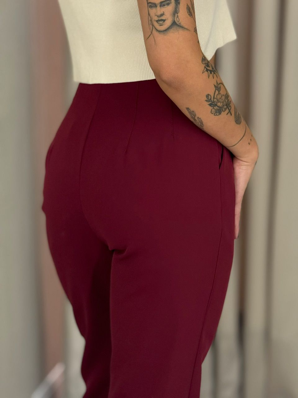 CALÇA AURORA ALFAIATARIA CHERRY RED