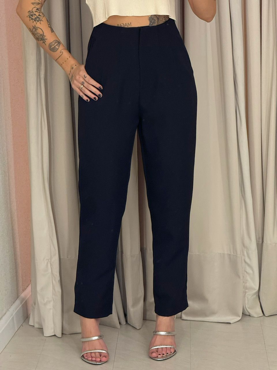 CALÇA AURORA ALFAIATARIA PRETA