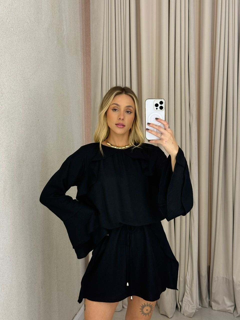 VESTIDO MAYUMI MANGA LONGA PRETO