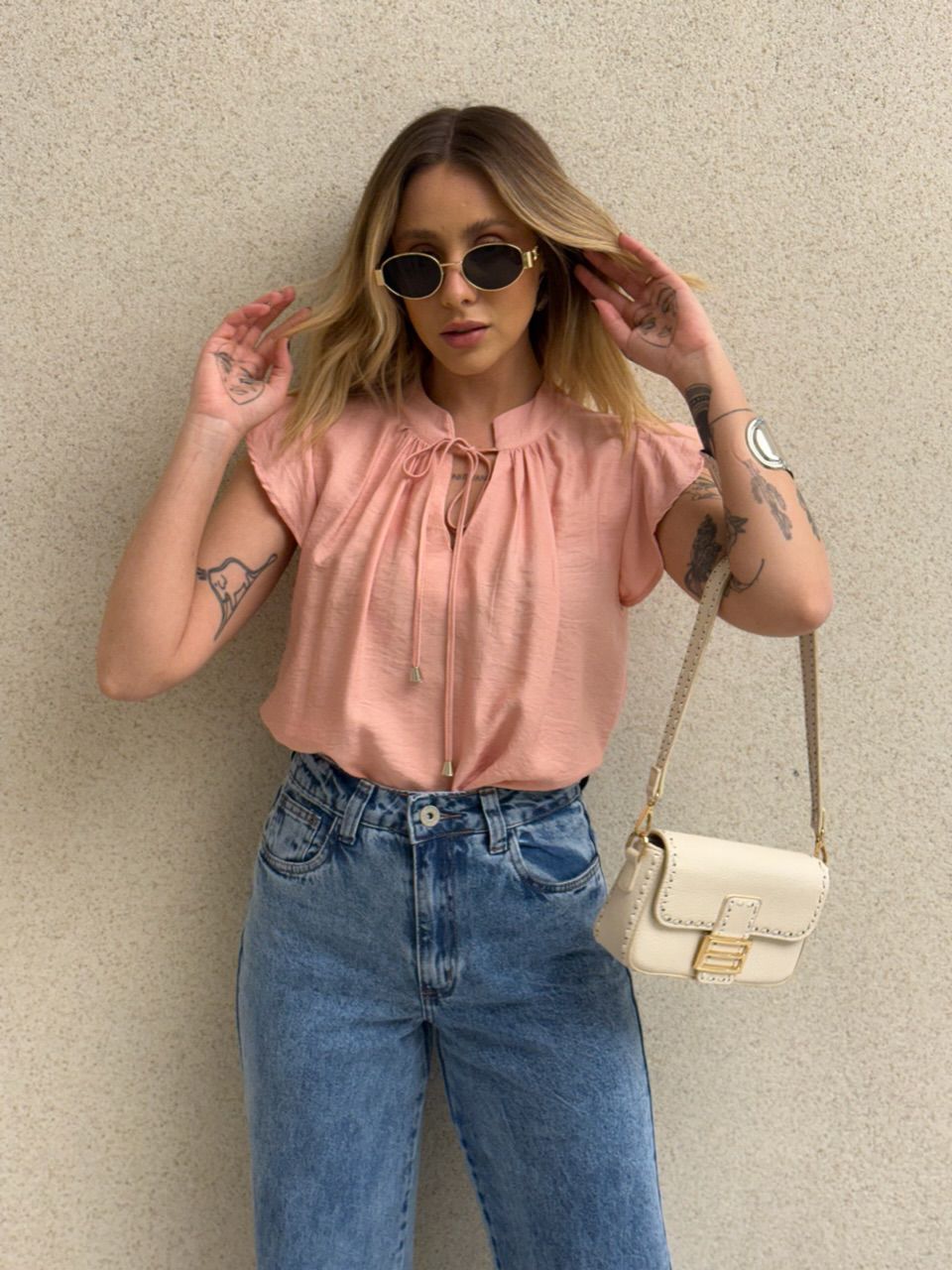 BLUSA IVY GOLA ROSÊ - 0068970025 - CAROLLA FERRARO
