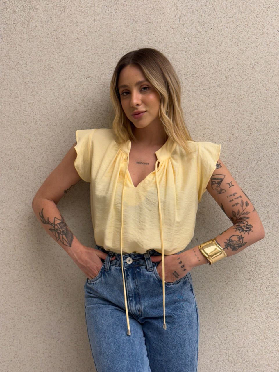 BLUSA IVY GOLA YELLOW BUTTER - 0068970431 - CAROLLA FERRARO