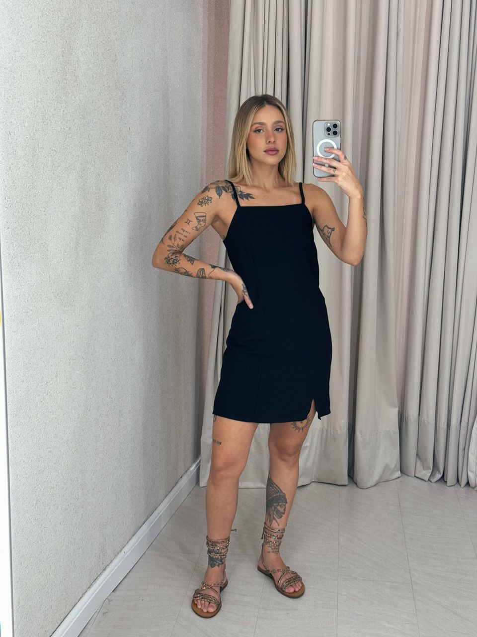 VESTIDO LEONORA CURTO PRETO - 0059310032 - CAROLLA FERRARO