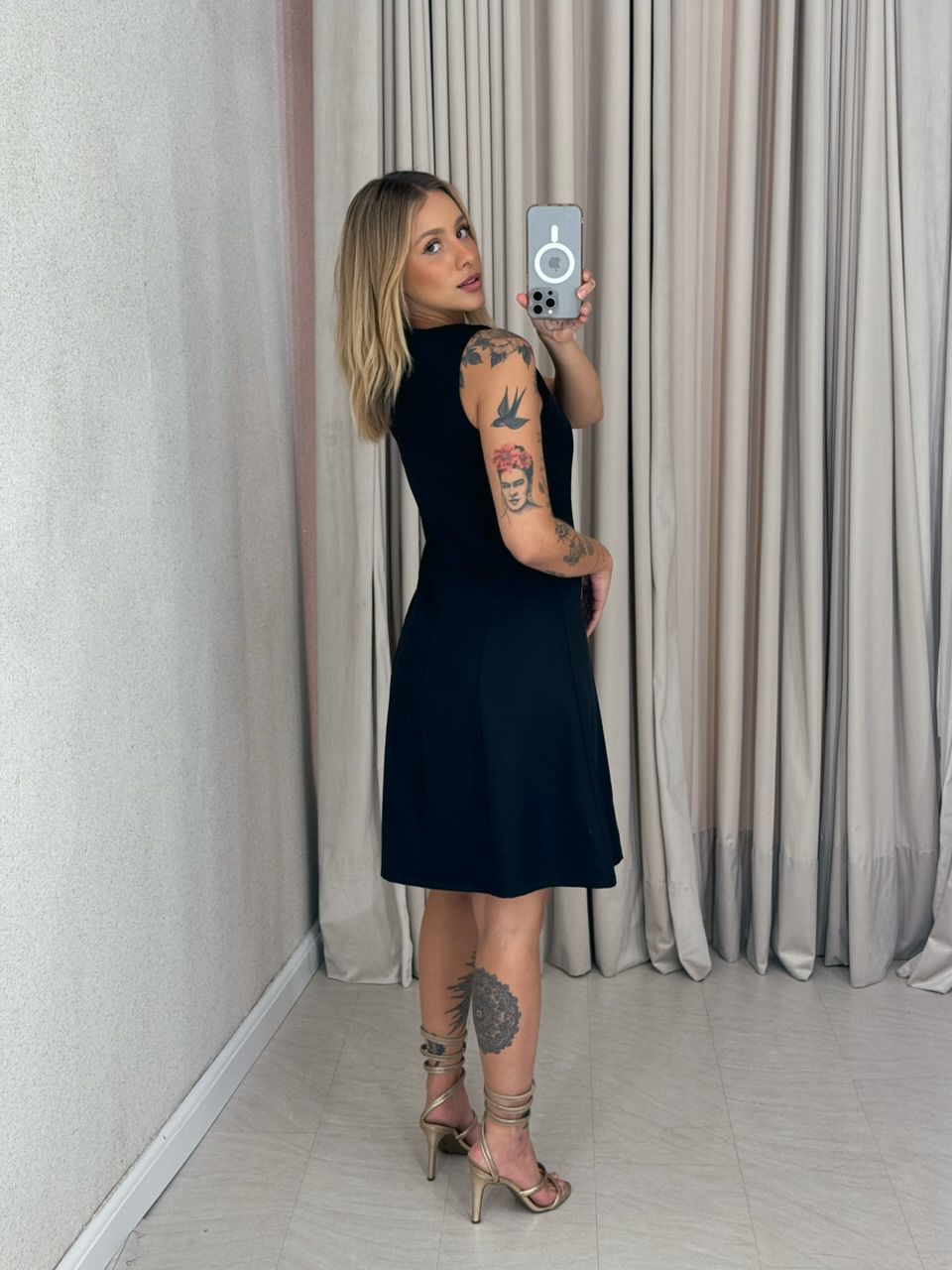VESTIDO MARIA FLOR CAVADO PRETO