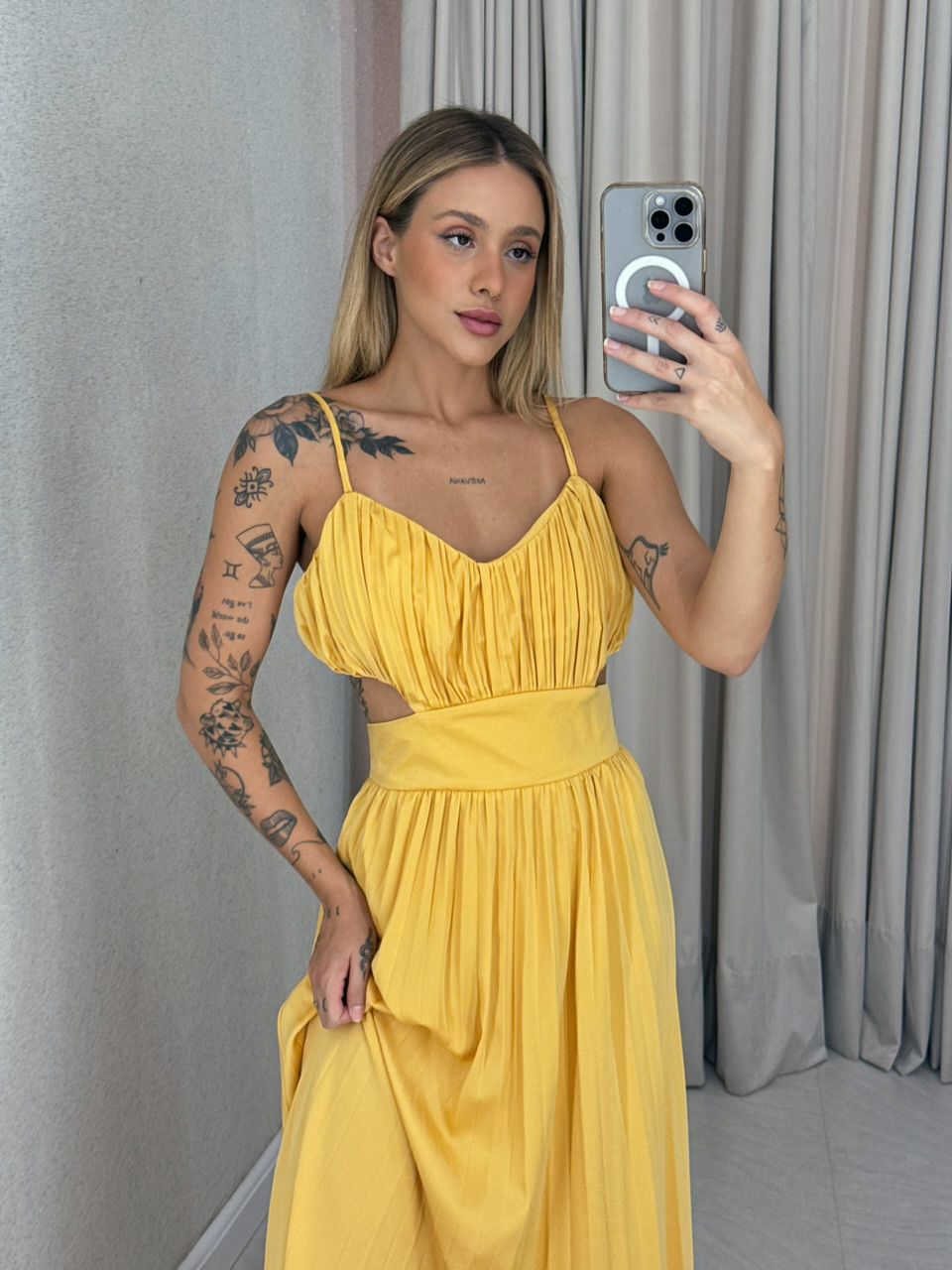 VESTIDO ZARA PLISSADO MOSTARDA