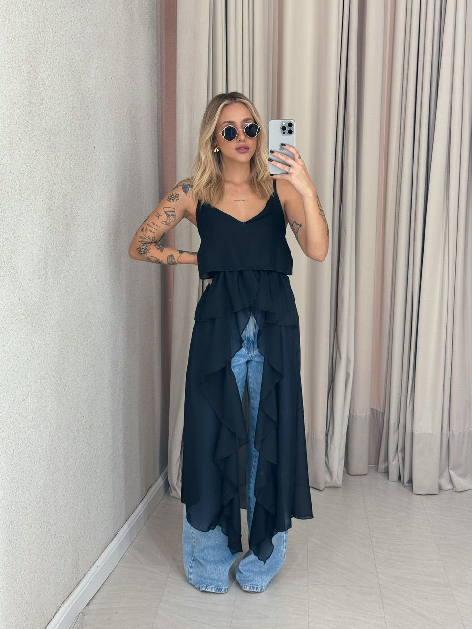 BLUSA JULIETA BABADOS PRETO