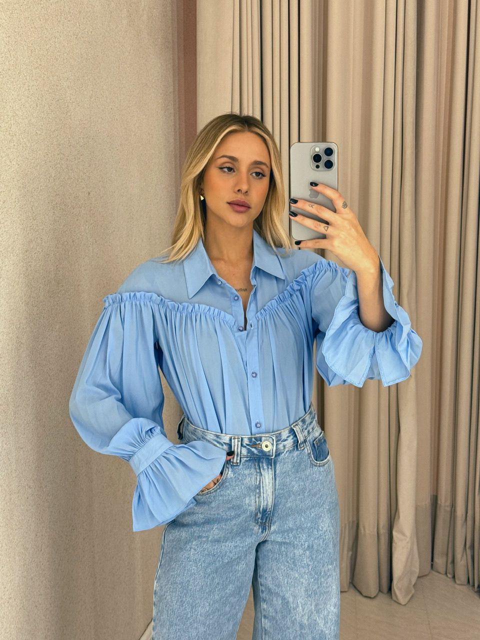 CAMISA DAIANE MANGA LONGA AZUL - 0061170109 - CAROLLA FERRARO
