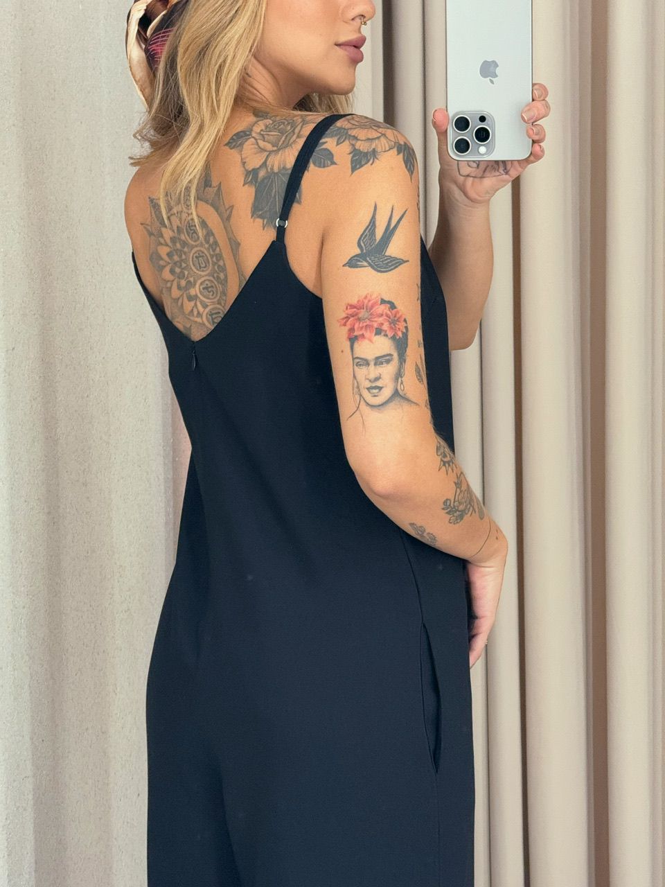 MACACÃO ANA BEATRIZ ALÇA preto
