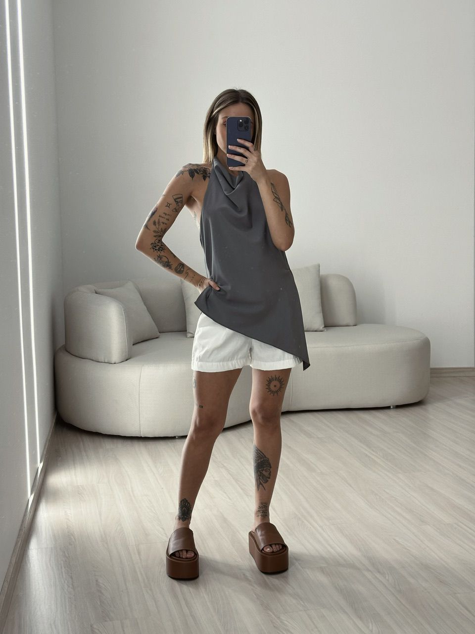 BLUSA FRENTE ÚNICA CINZA