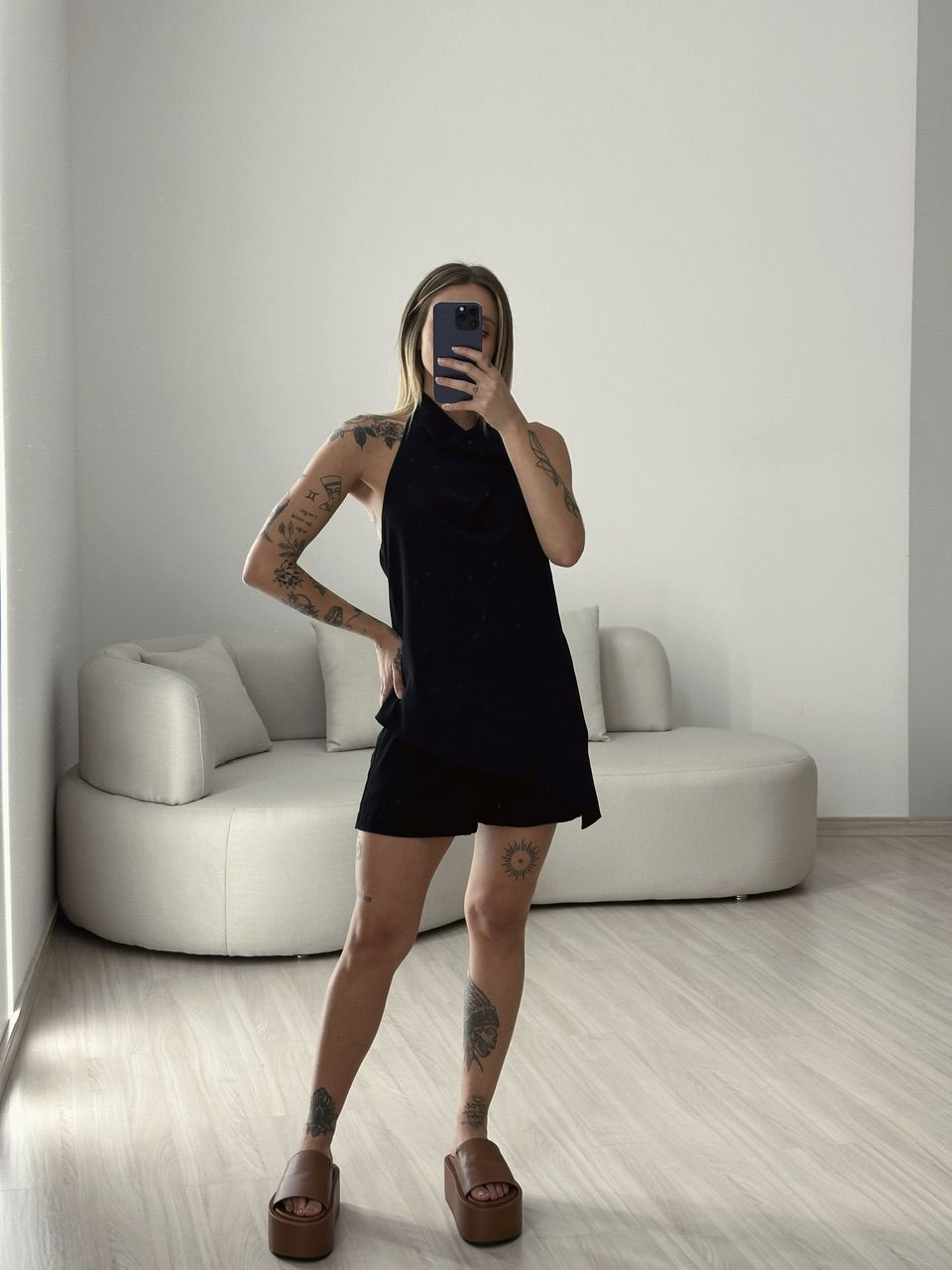 BLUSA FRENTE ÚNICA PRETA
